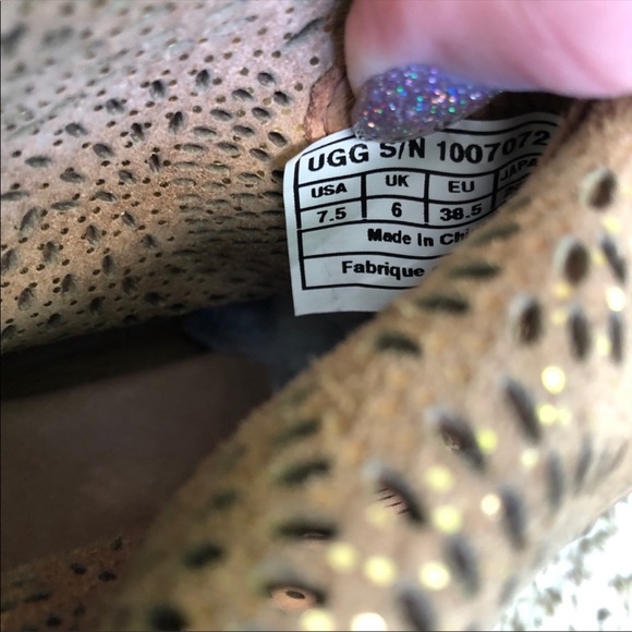 UGG Thames Laser Cut Booties - Picture 3 of 5